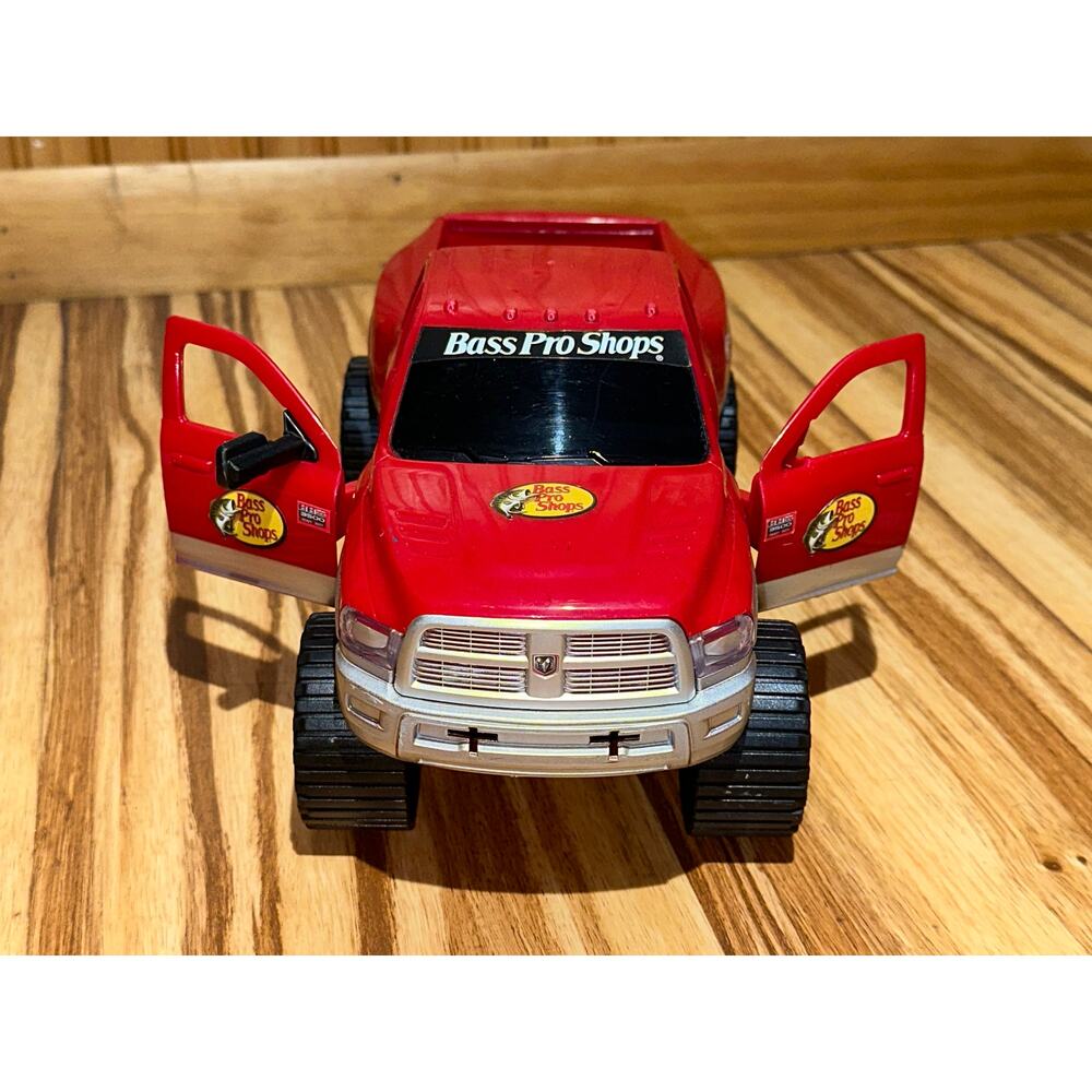 Vintage Lifted Ram 3500 dually x Bass Pro Shop 4x4 - Picture 7 of 9